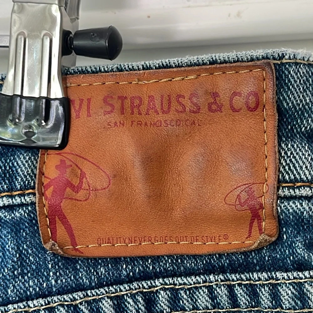 Vintage Levi’s premium denim jeans boot cut blue sz 30L rare cowboy lasso patch - Picture 7 of 12